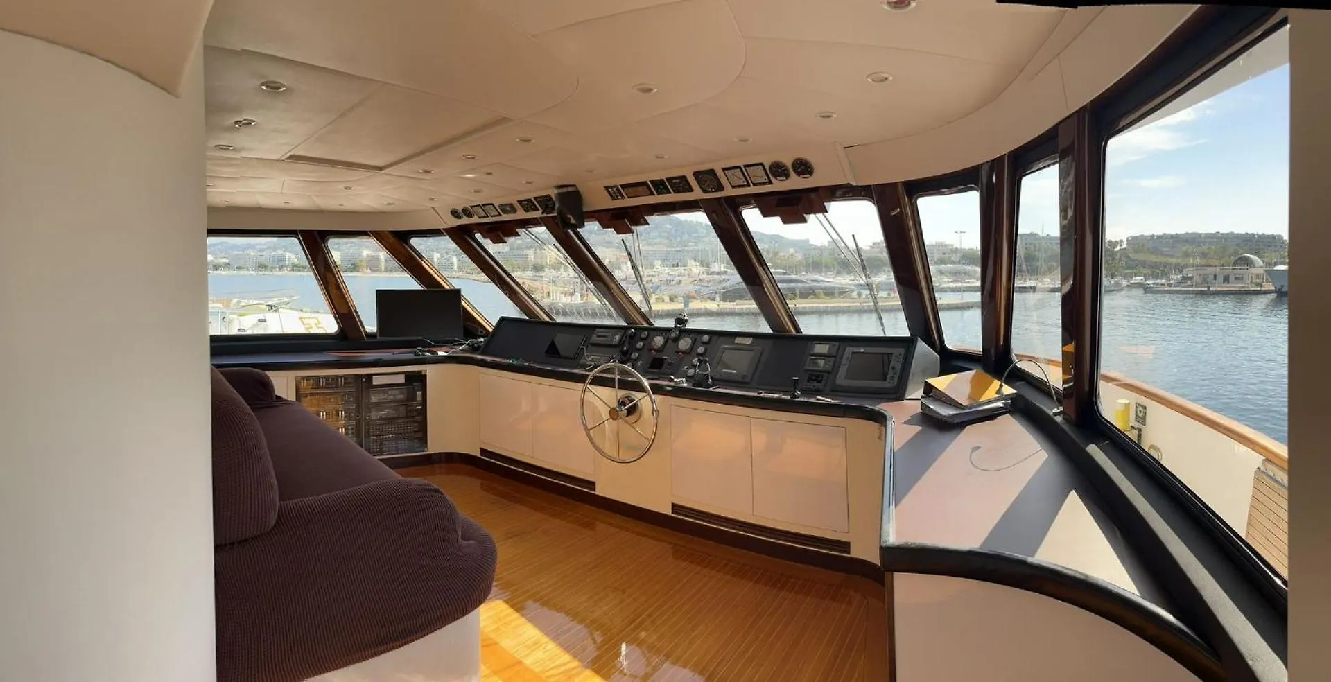Riva 130 Hotel Cannes