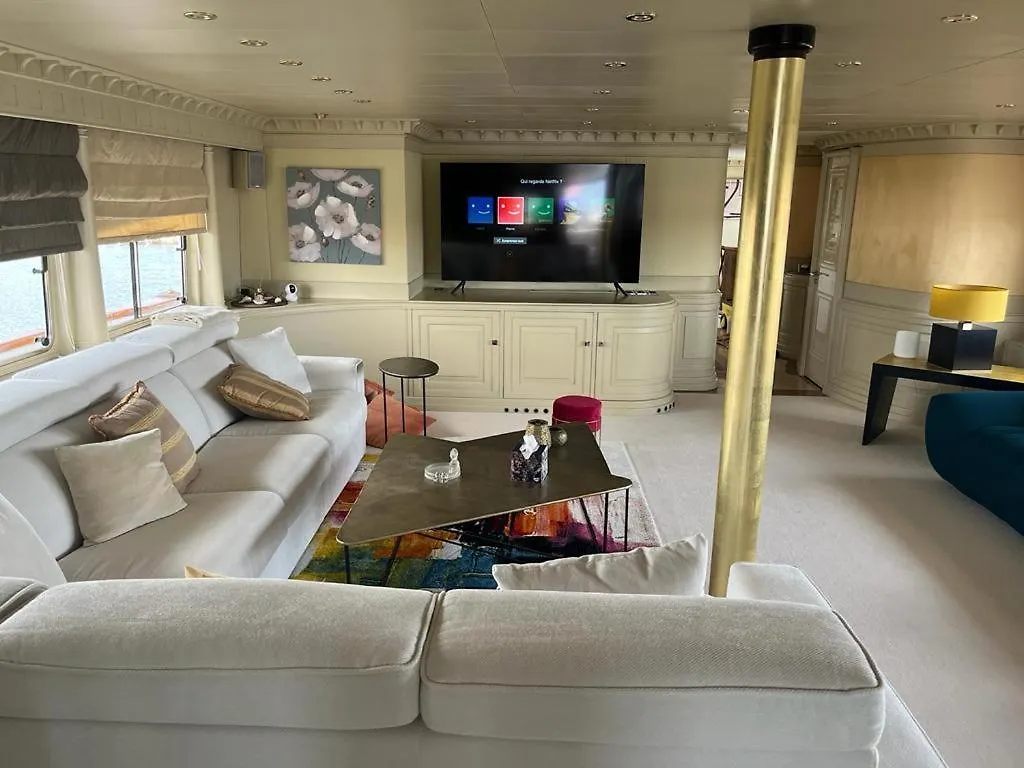 Riva 130 Hotel Cannes 0*,
